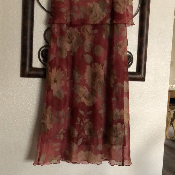 Women’s size 8 Miss Dorby Floral Maxi Dress - Picture 9 of 11